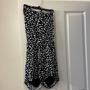 Short jump suit never worn